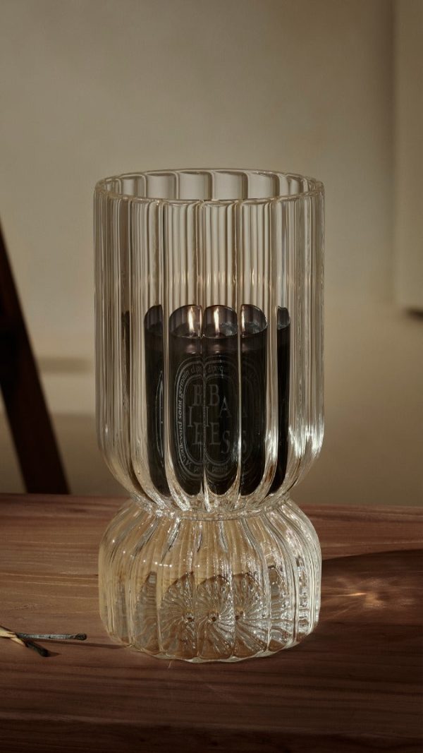 Ribbed candle holder - For classic and medium candles
